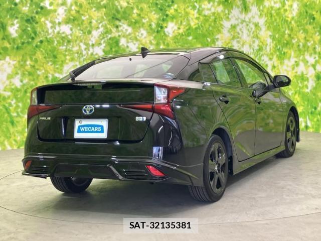 Toyota PRIUS 2019-08 8653546-2