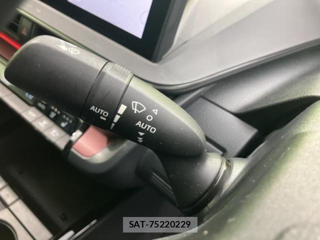Toyota PRIUS 2023-02 8653750-10