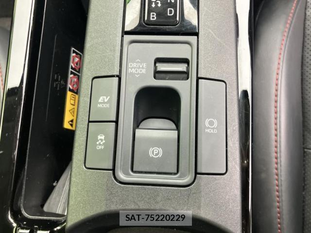 Toyota PRIUS 2023-02 8653750-13