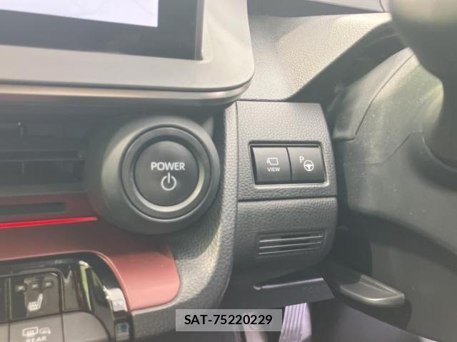 Toyota PRIUS 2023-02 8653750-15