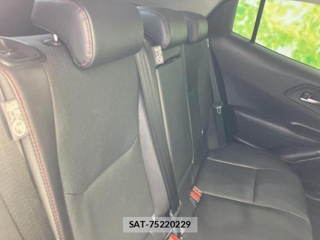 Toyota PRIUS 2023-02 8653750-6