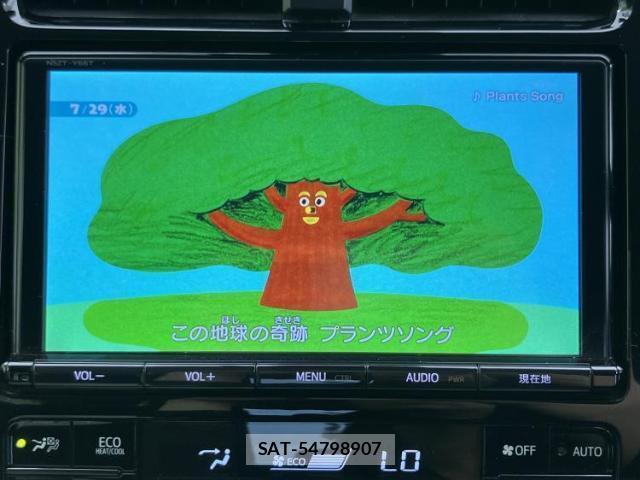 Toyota PRIUS 2018-03 8653770-11