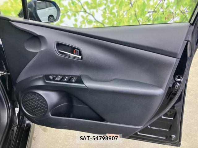 Toyota PRIUS 2018-03 8653770-3