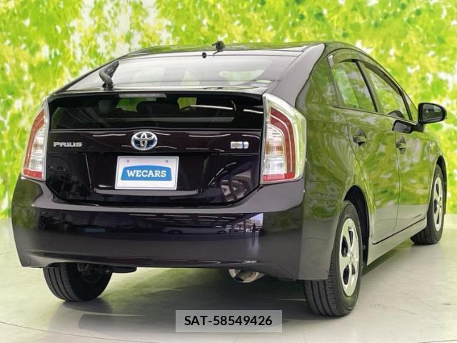 Toyota PRIUS 2012-08 8653791-2