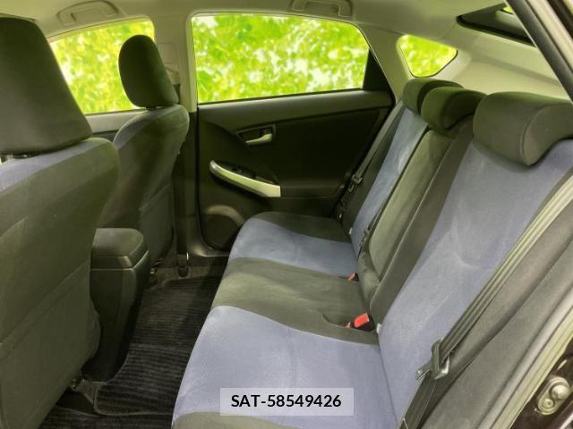 Toyota PRIUS 2012-08 8653791-7