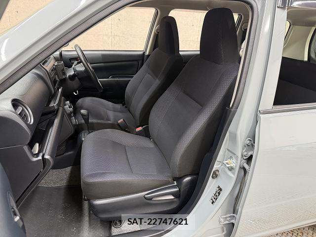Toyota PROBOX 2019-01 8647733-1