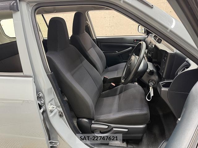 Toyota PROBOX 2019-01 8647733-2