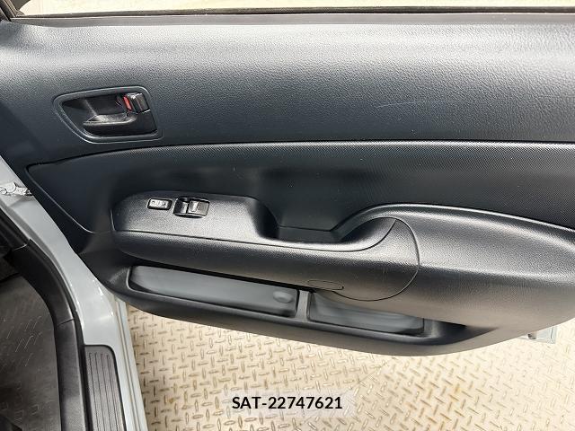 Toyota PROBOX 2019-01 8647733-7