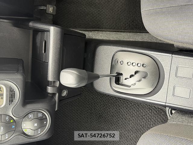 Toyota PROBOX 2020-05 8647747-1