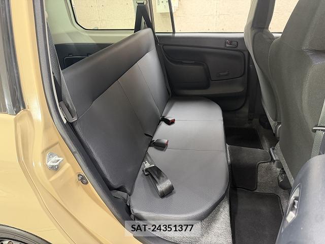 Toyota PROBOX 2021-01 8647748-4