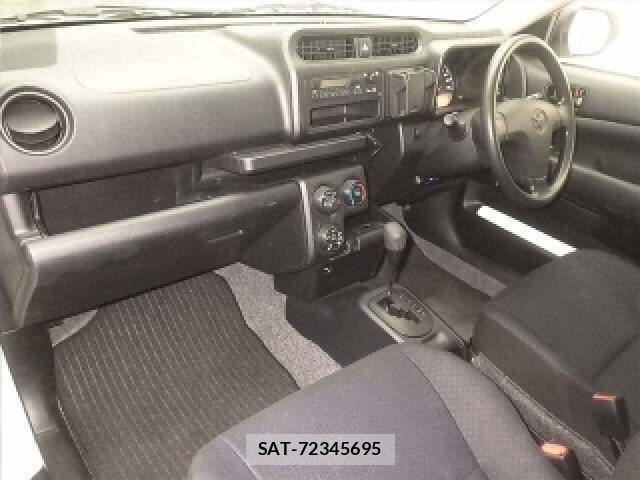 Toyota PROBOX 2021-08 8649090-4