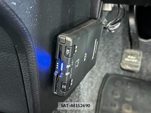 Toyota PROBOX 2019-07 8650909-1