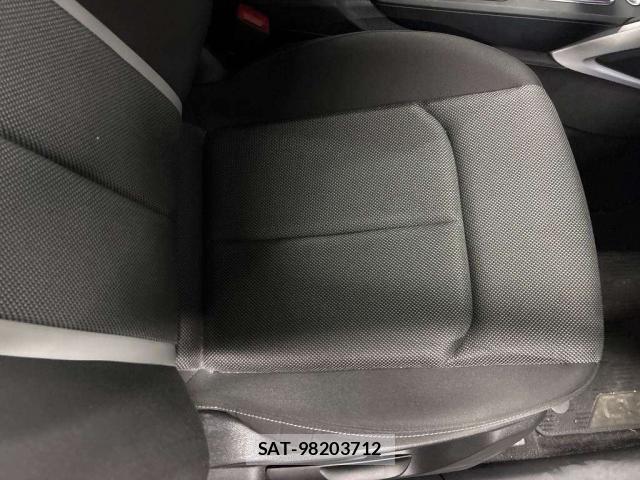 Audi Q2 2018-09 8648984-12
