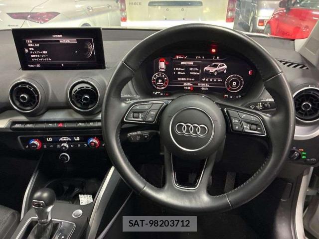 Audi Q2 2018-09 8648984-2