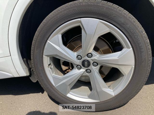 Audi Q5 2022-08 8648408-3