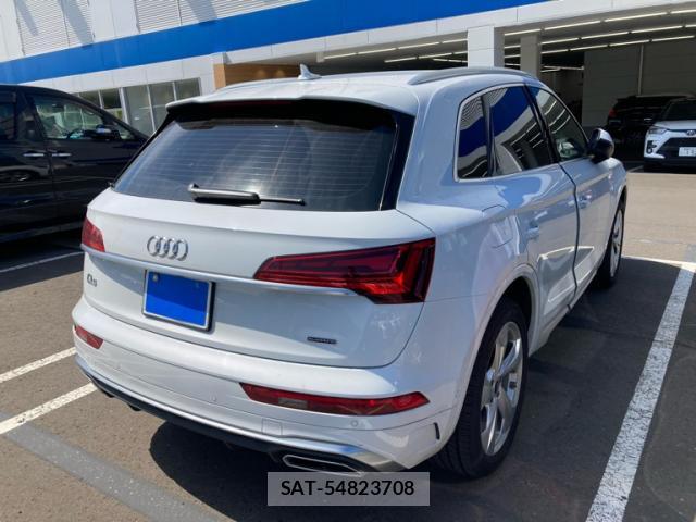 Audi Q5 2022-08 8648408-4