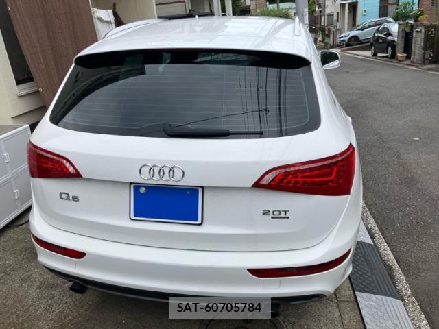 Audi Q5 2011-11 8648519-3