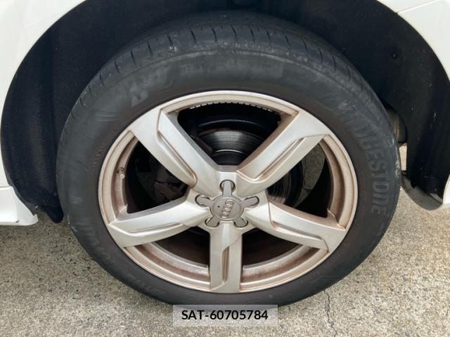 Audi Q5 2011-11 8648519-8