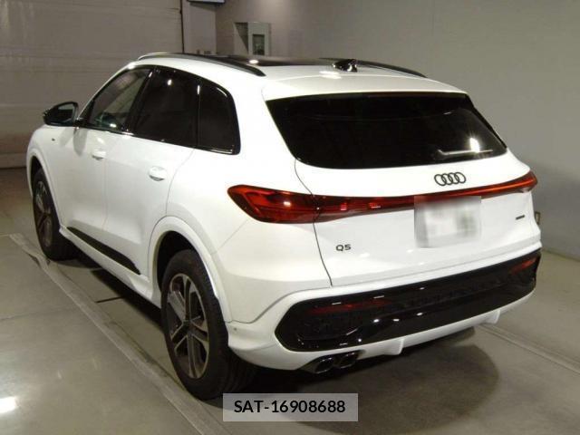 Audi Q5 2026-03 8649046-10