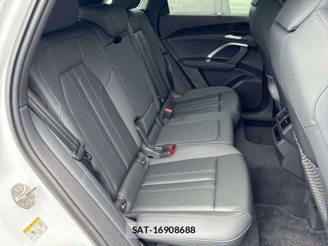 Audi Q5 2026-03 8649046-5