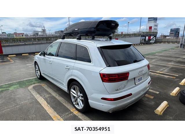 Audi Q7 2018-10 8649668-1