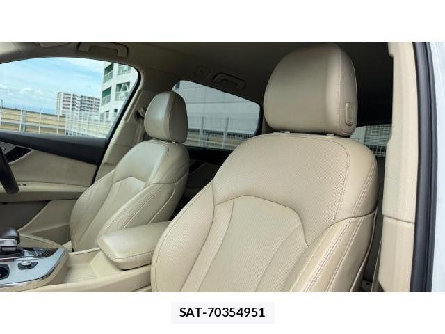 Audi Q7 2018-10 8649668-4