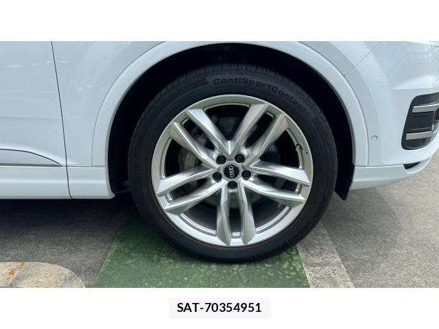 Audi Q7 2018-10 8649668-6