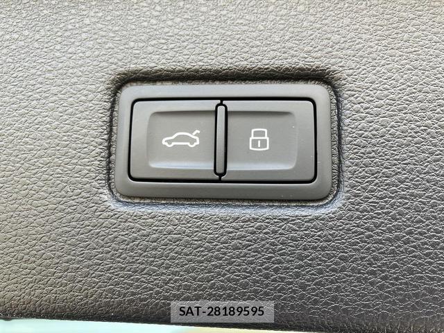 Audi Q7 2018-09 8651856-10