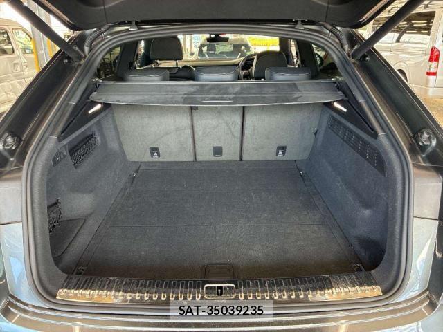 Audi Q8 2019-09 8647001-5
