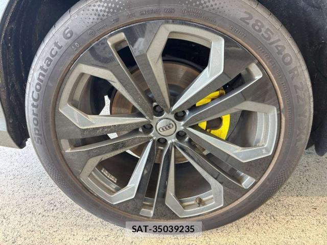 Audi Q8 2019-09 8647001-8