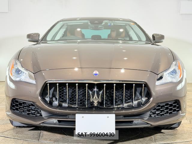 Maserati QUATTROPORTE 2017-08 8647621-1