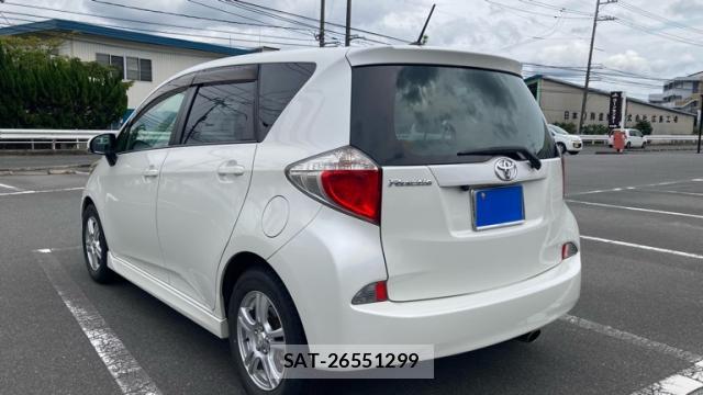 Toyota RACTIS 2011-10 8652877-13