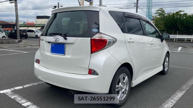 Toyota RACTIS 2011-10 8652877-2