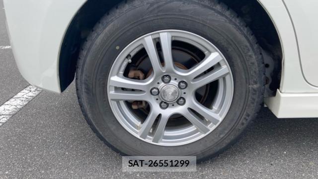 Toyota RACTIS 2011-10 8652877-5
