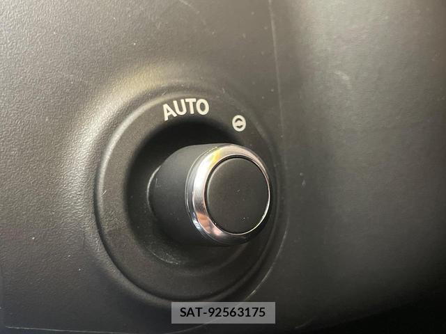 Land Rover RANGE ROVER EVOQUE 2022-09 8652285-7