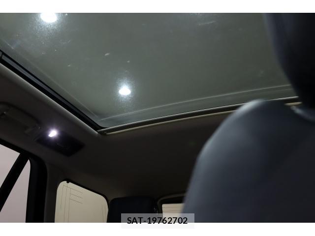 Land Rover RANGE ROVER 2019-07 8647243-12