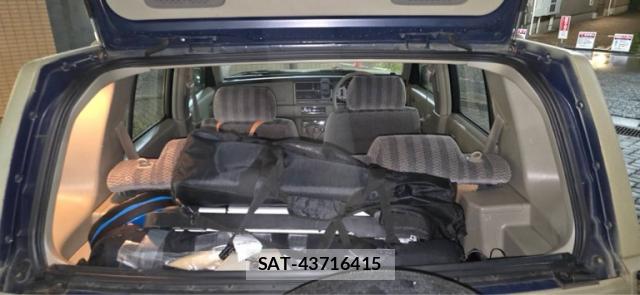 Nissan RASHEEN 1999-01 8648367-4