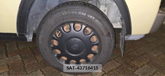 Nissan RASHEEN 1999-01 8648367-5
