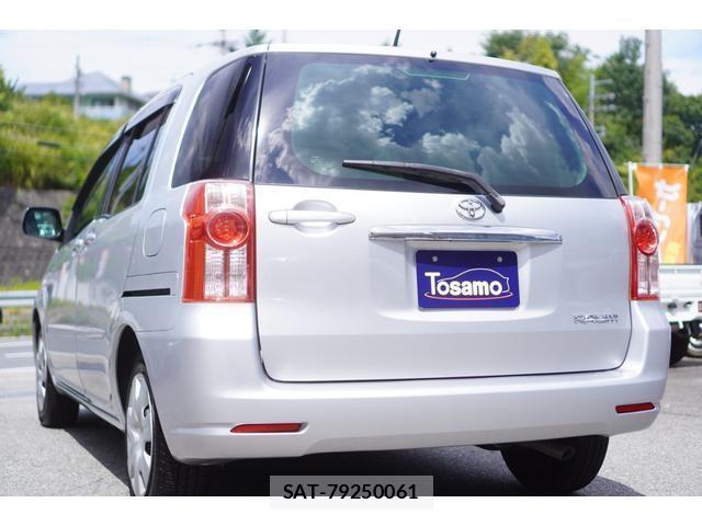 Toyota RAUM 2011-07 8646626-14