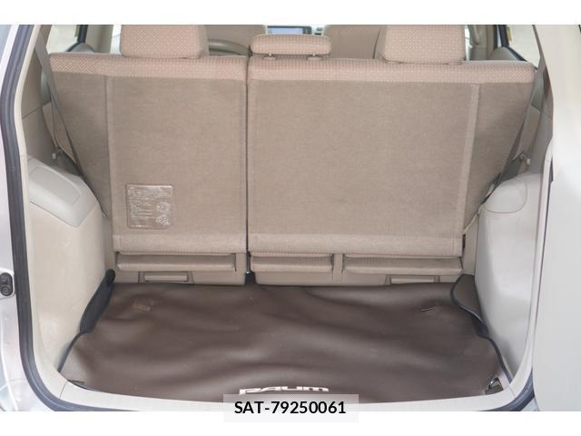 Toyota RAUM 2011-07 8646626-15