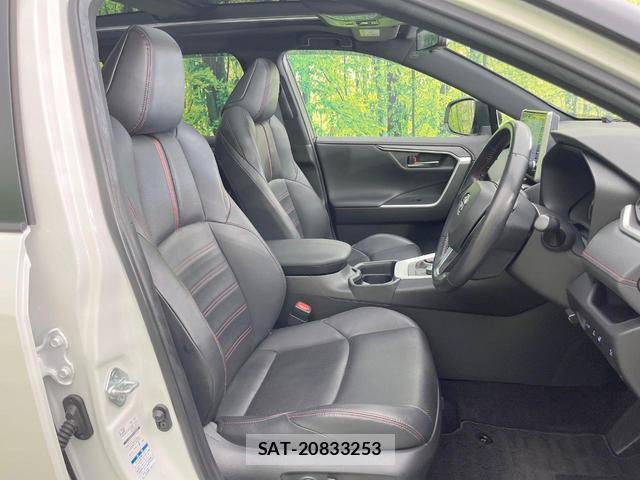 Toyota RAV4 PHV 2020-10 8648756-7
