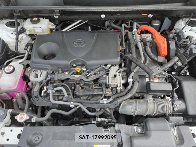 Toyota RAV4 2021-08 8646858-16