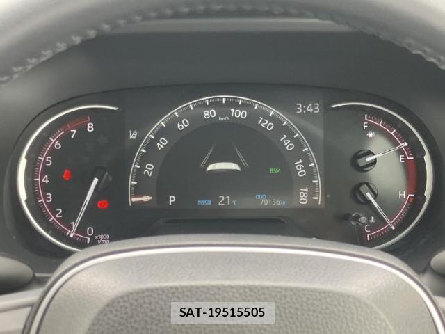 Toyota RAV4 2021-05 8647112-13
