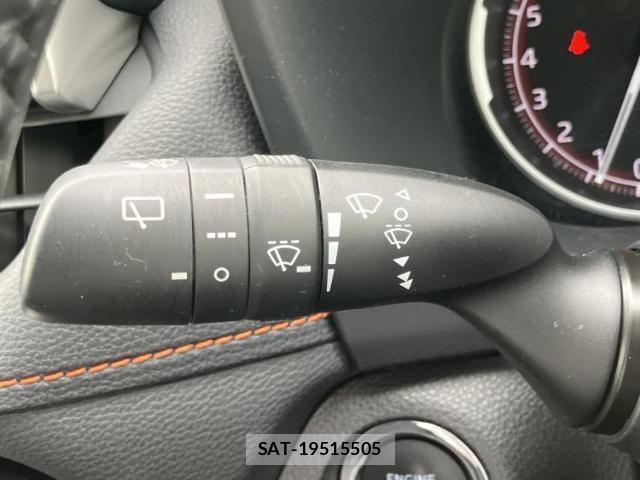Toyota RAV4 2021-05 8647112-16