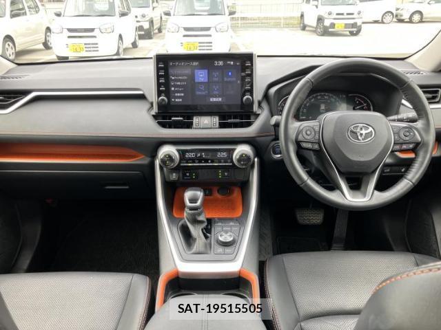 Toyota RAV4 2021-05 8647112-5