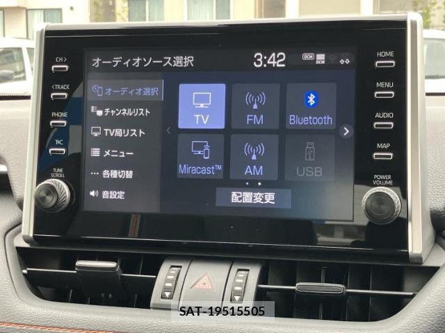 Toyota RAV4 2021-05 8647112-9