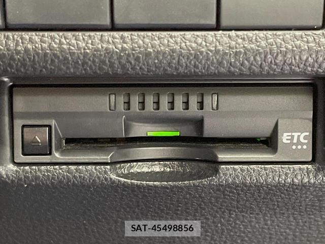 Toyota RAV4 2020-01 8647517-5
