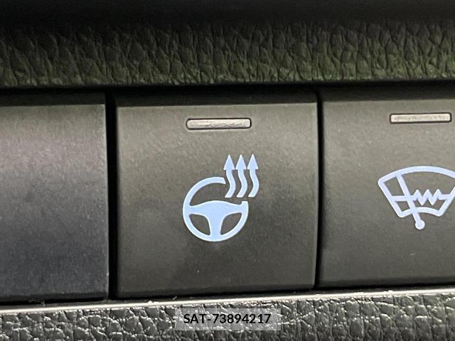 Toyota RAV4 2020-03 8647848-8