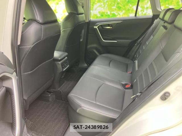 Toyota RAV4 2019-08 8647952-7