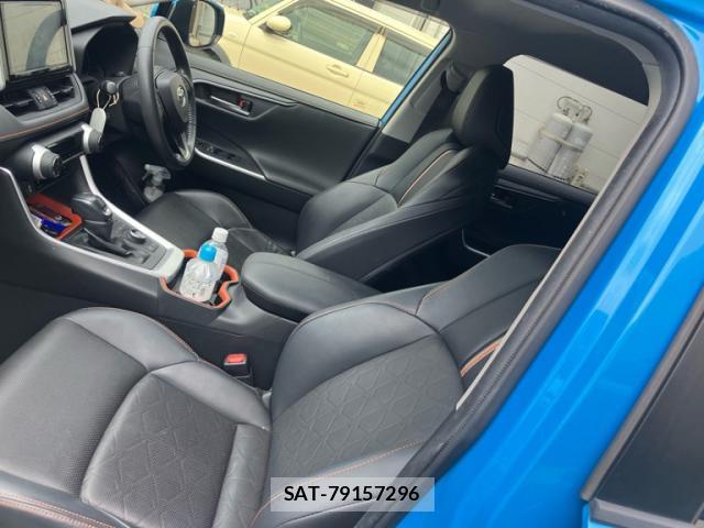 Toyota RAV4 2020-01 8648005-10